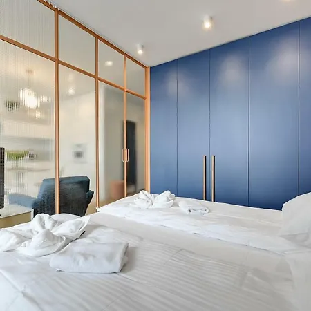 Platinium Floor View